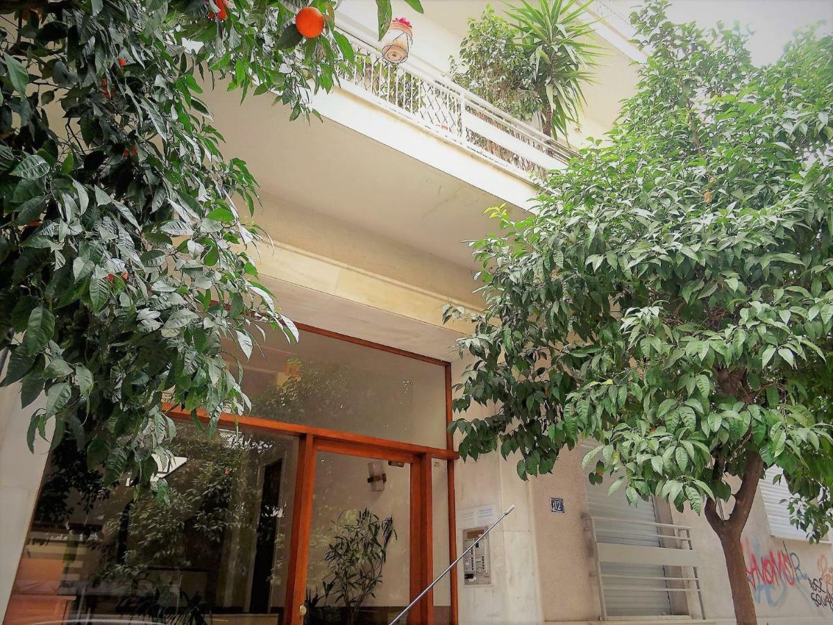 Chic Central Apartment In Evangelismos Metro Station Atene Esterno foto